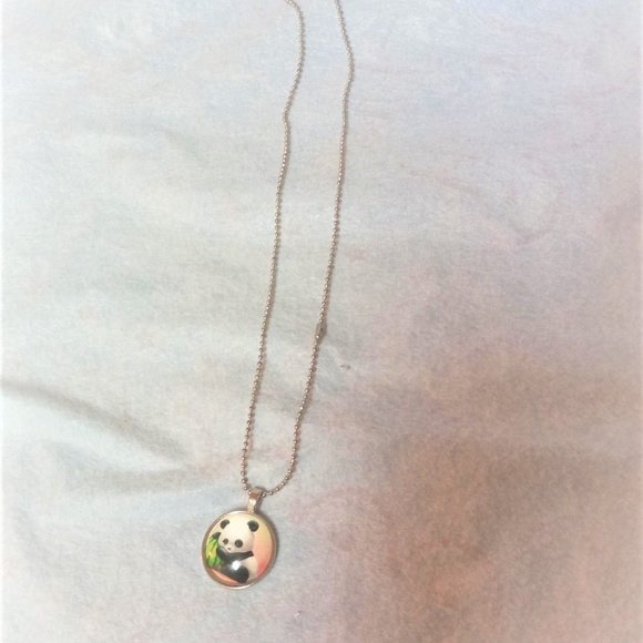 Necklace Girls/womans Panda Bear ,  silver colored chain - Picture 2 of 2